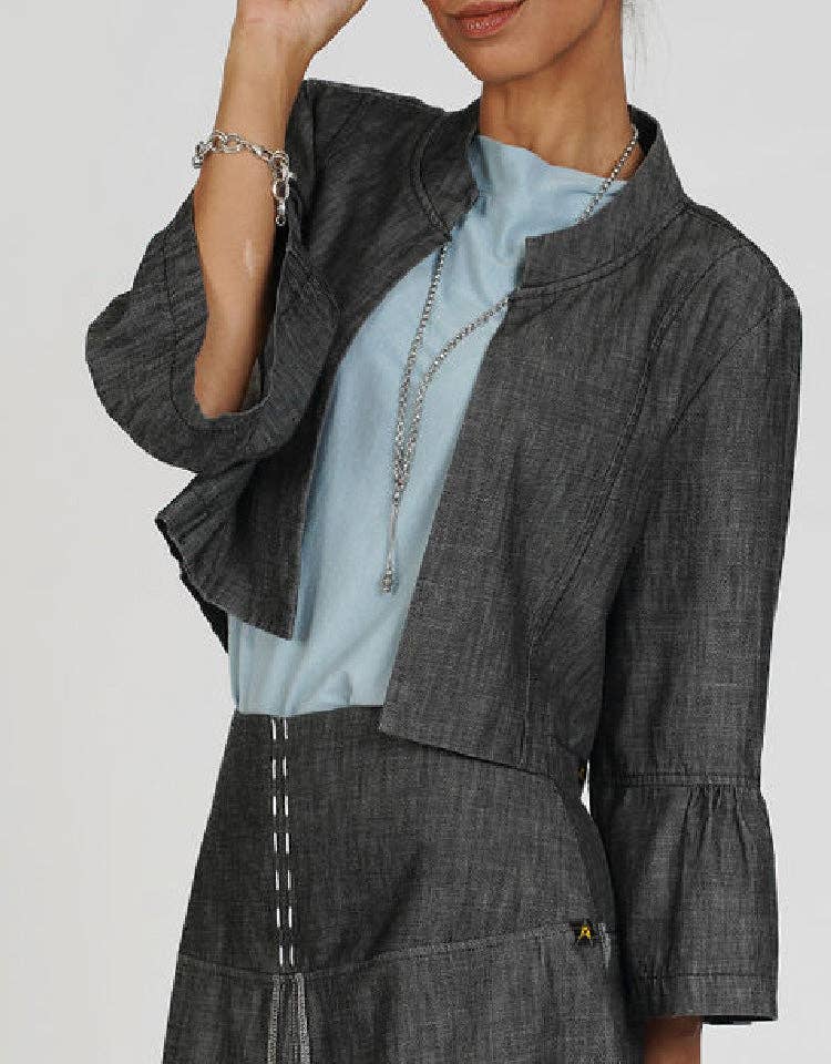 Studio Jacket: 2 (M)