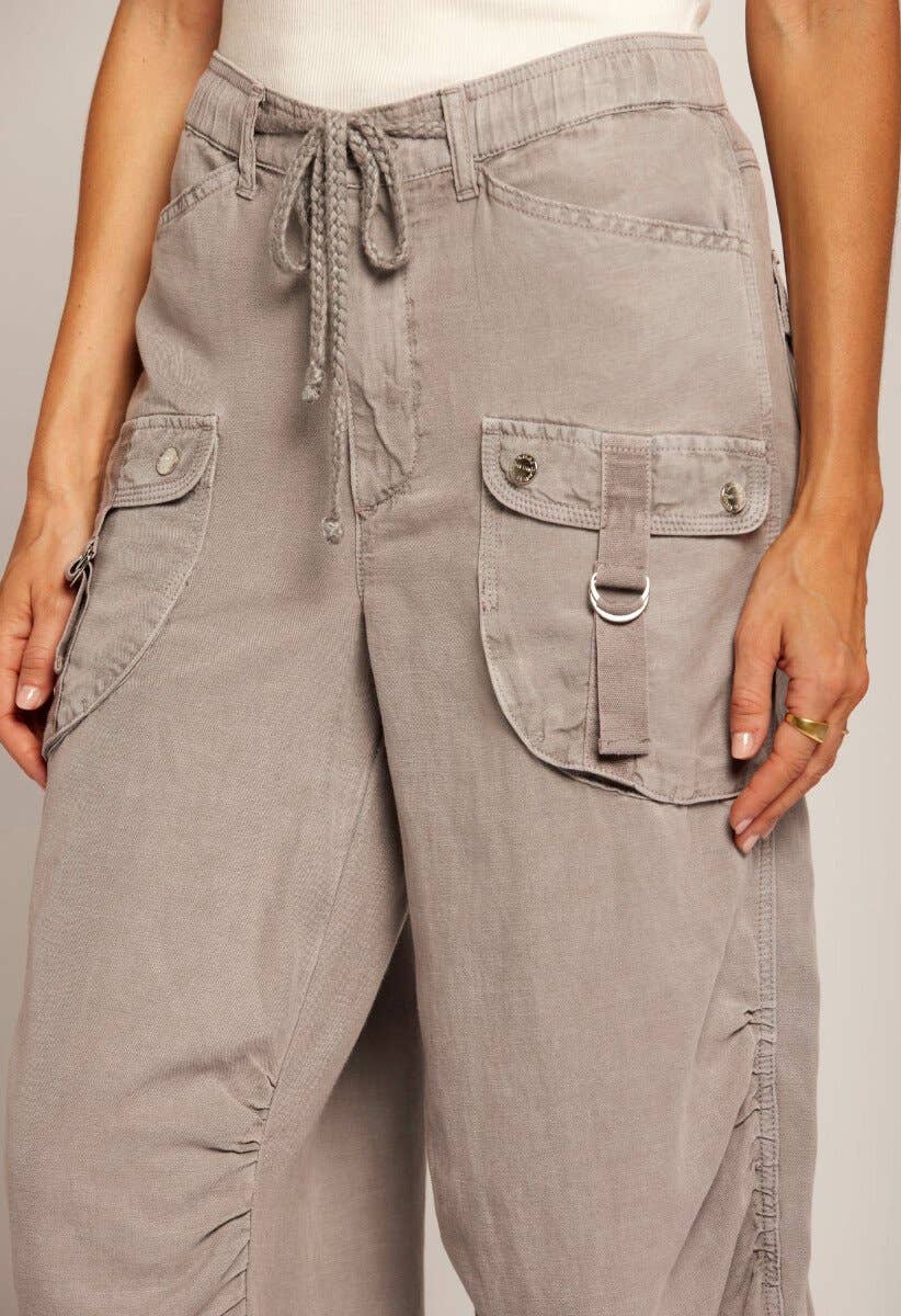 The Upright Relaxed Cargo Pant