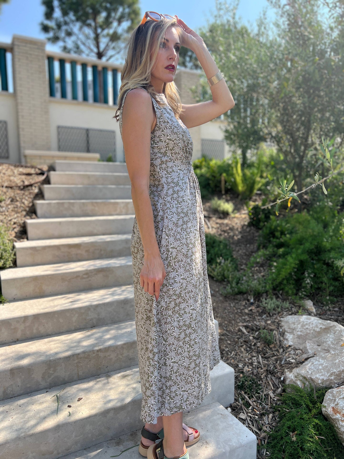 Artsy Traveler Sleeveless Midi Dress Olive Flowers