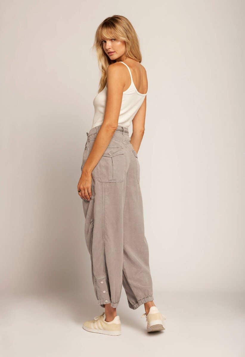 The Upright Relaxed Cargo Pant