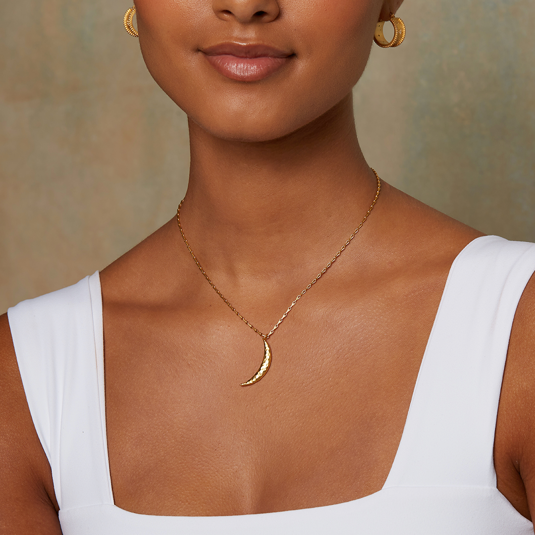 16" Moon pendant necklace (31mm)