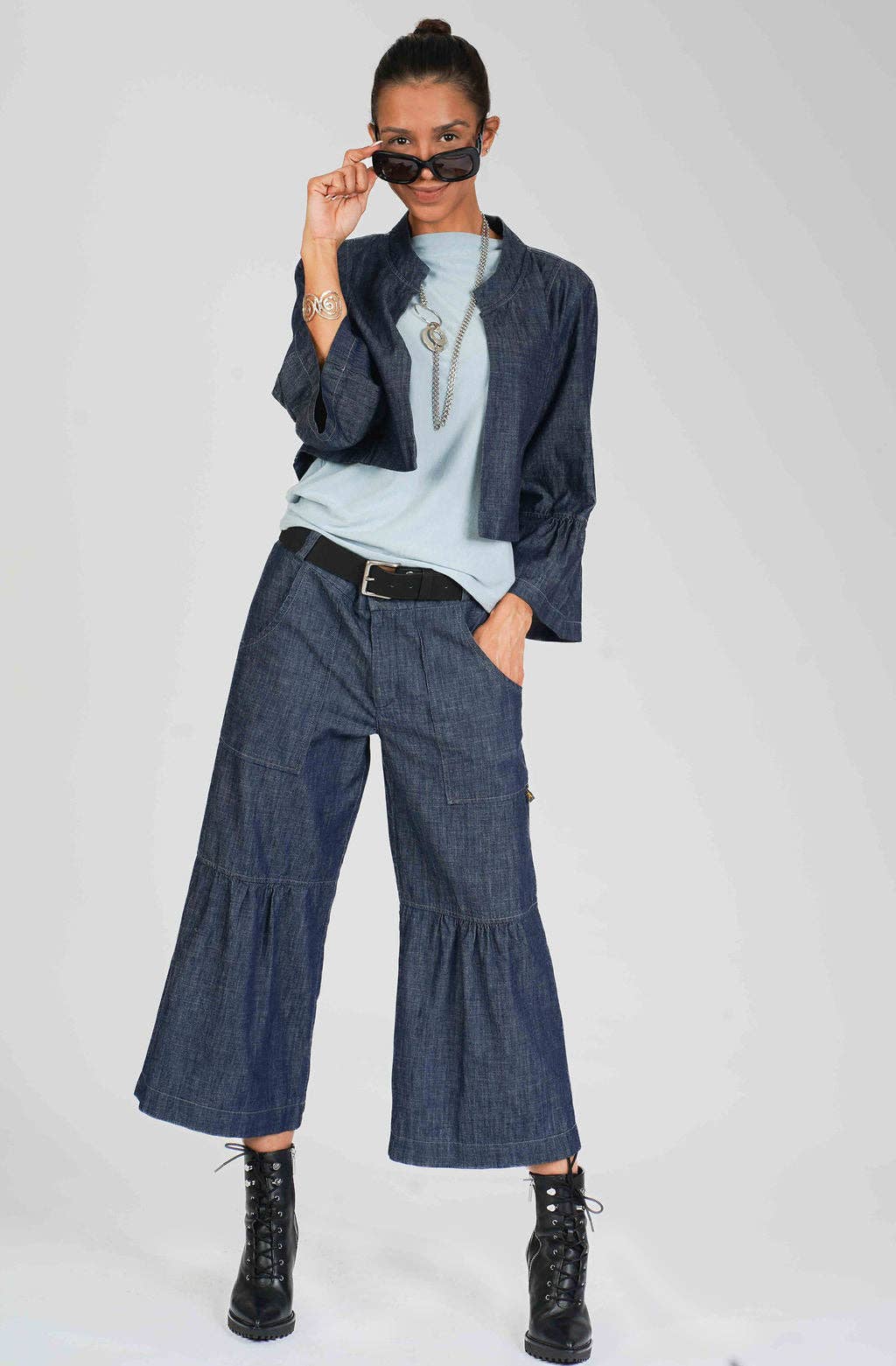 Studio Pants: 4/XL