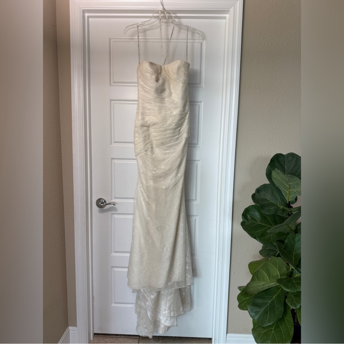 White by Vera Wang Lace Wedding Gown - Luxury Consignment