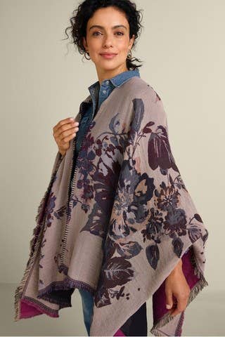 Ruana Beatrix Floral Wrap