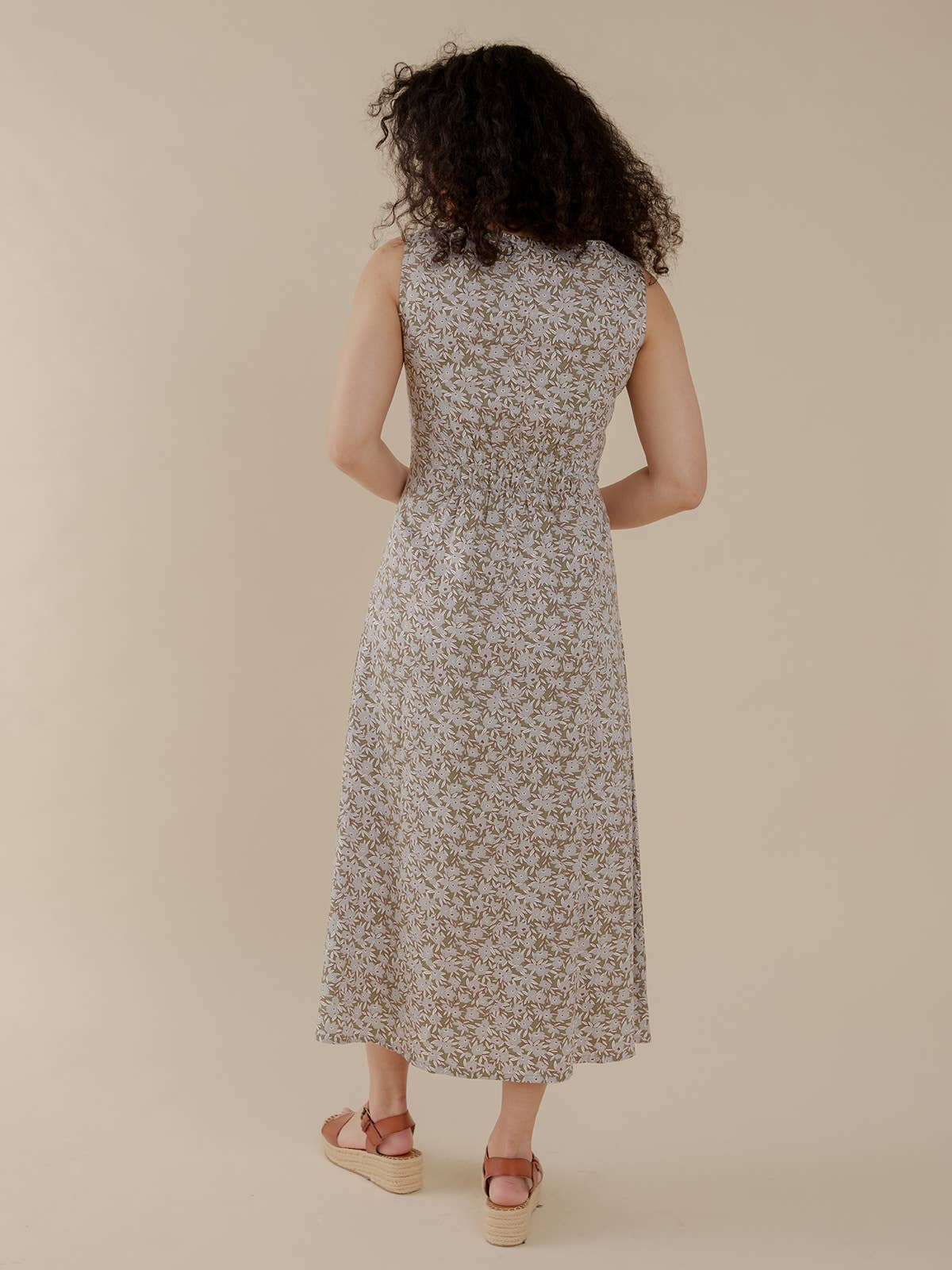 Artsy Traveler Sleeveless Midi Dress Olive Flowers