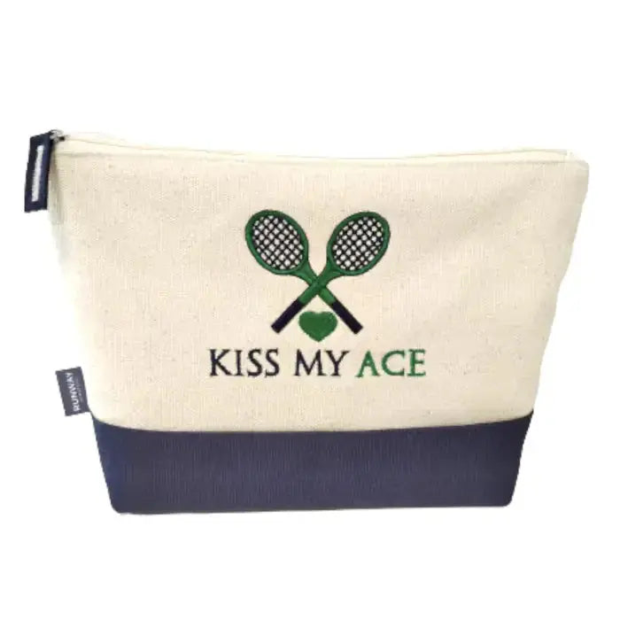 Tennis pouch