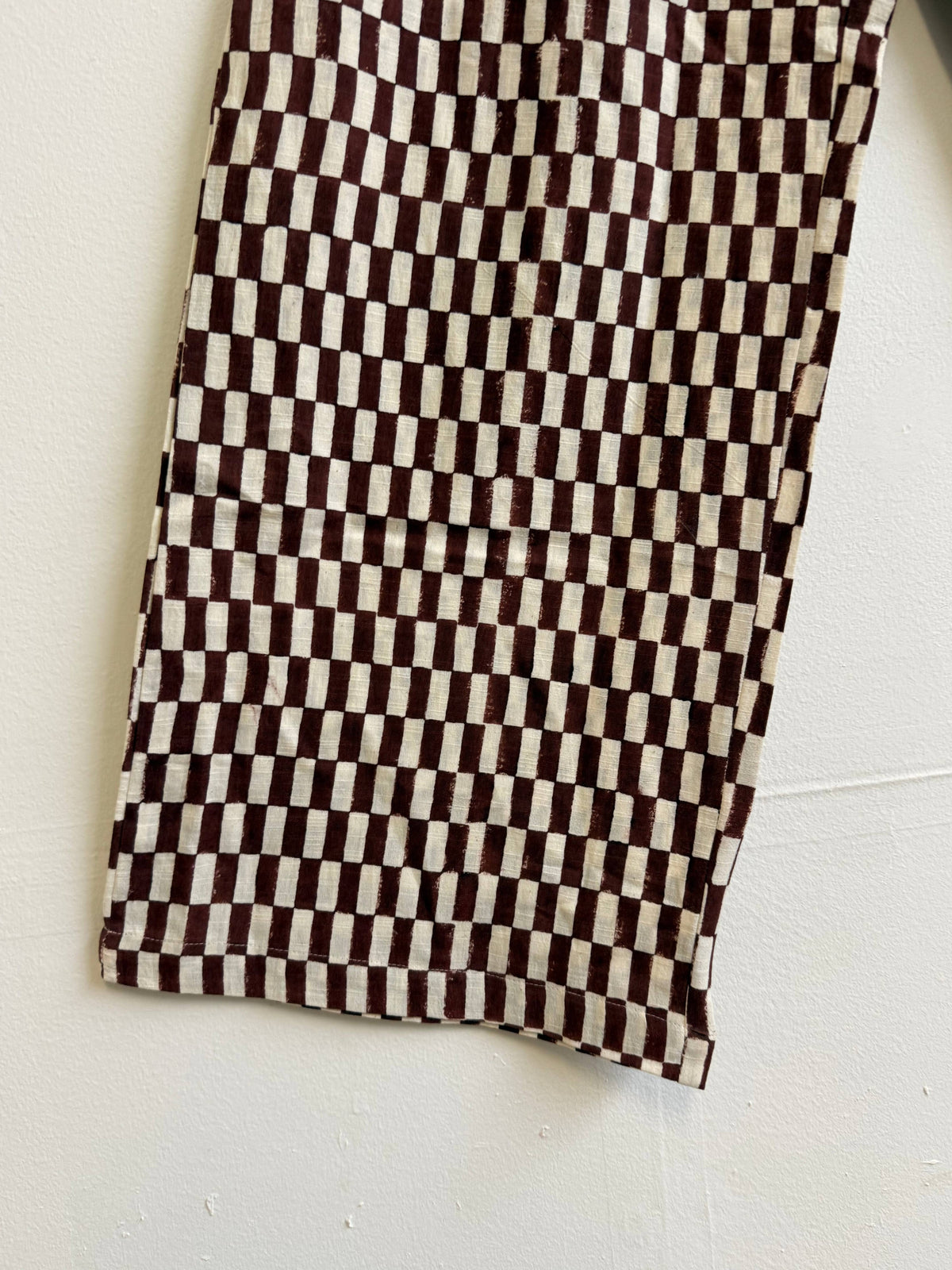Omar Petit Rectangle Brown