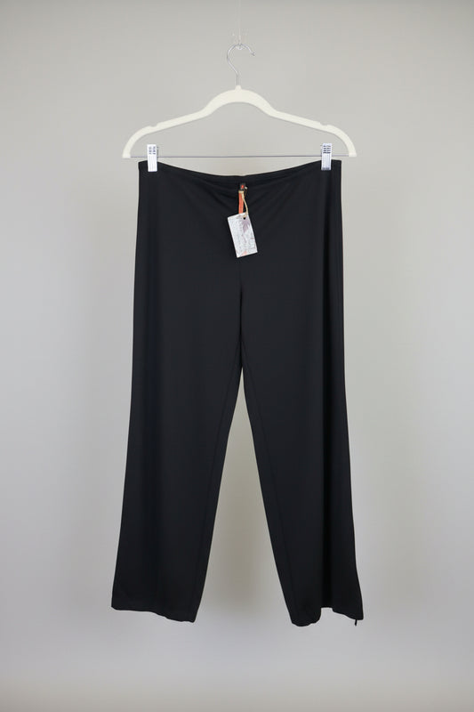 Cop. Copine Designer Black Pants
Made in Portugal - Luxury Consignment
