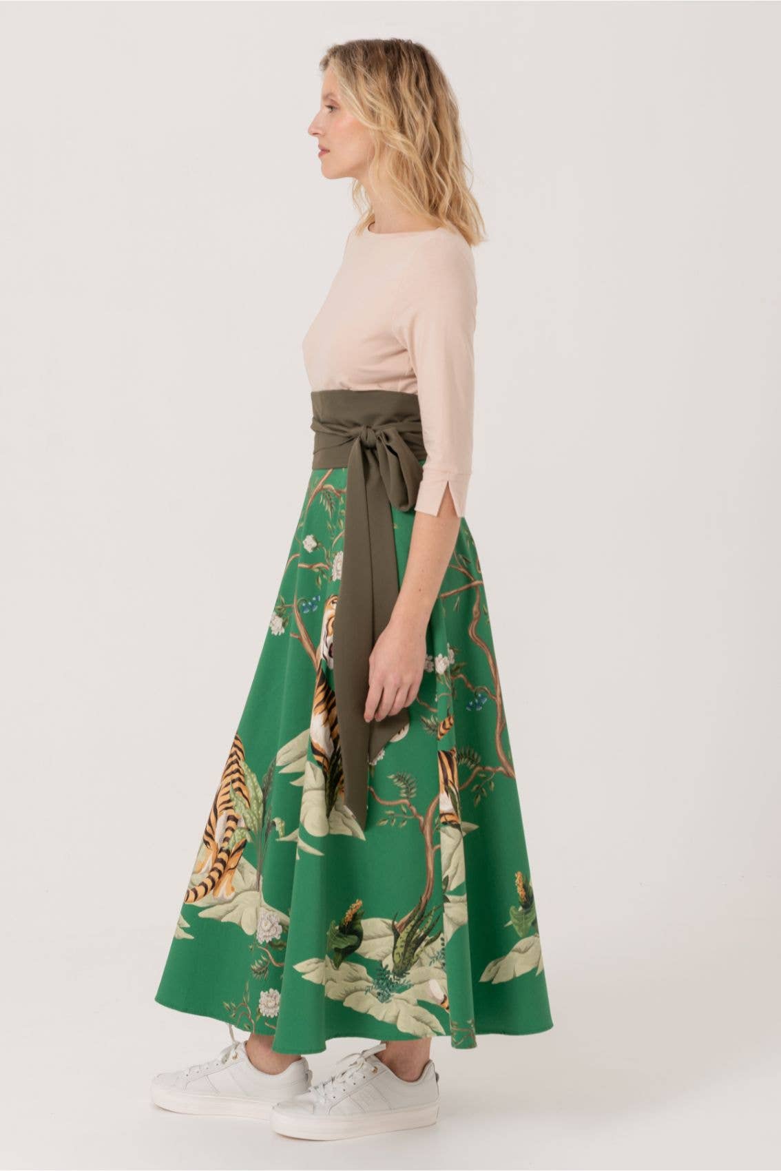 Maxi skirt with tiger print green