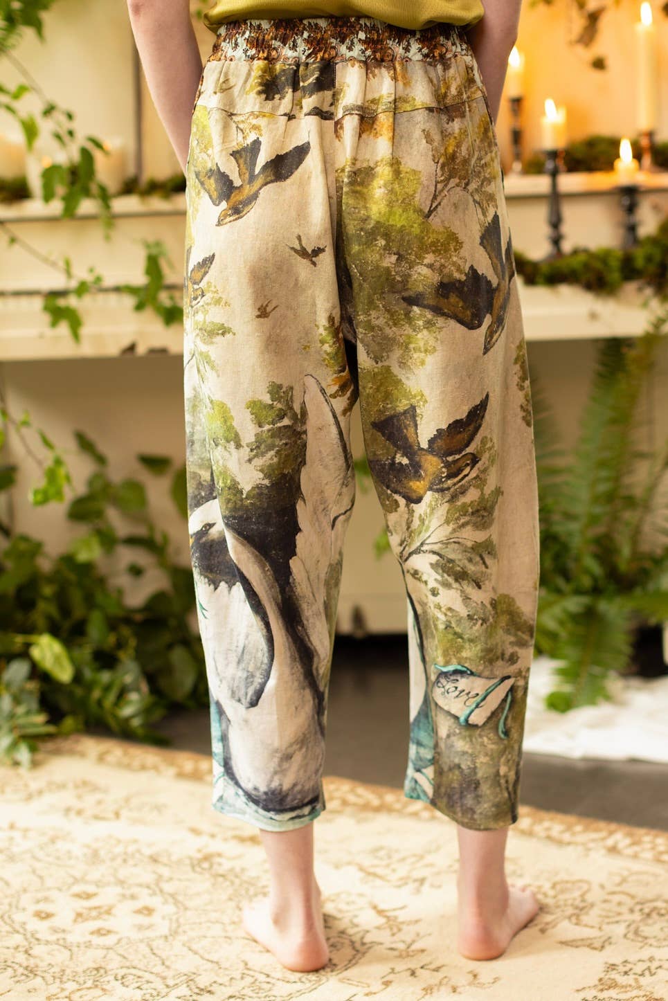 Theatre of Dreams Linen Cropped Artist Pant w/ Swan, Birds