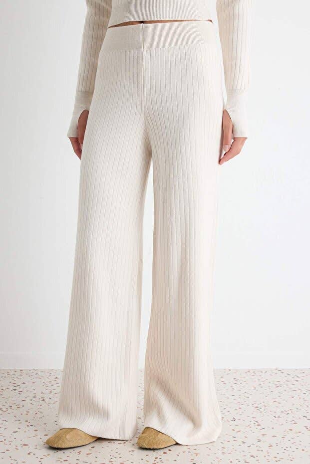 Stone Cropped Thumbhole Knit Lounge Set