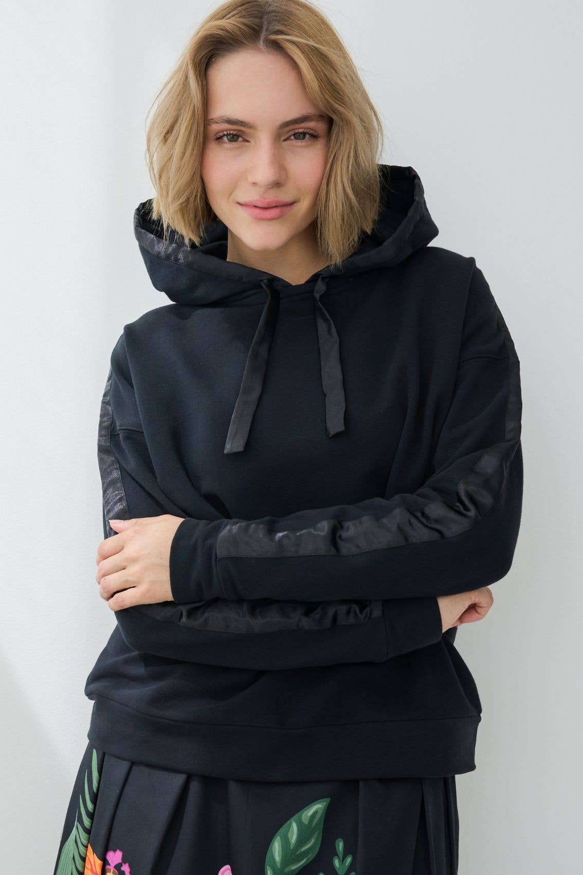 Deluxe Hoodie Black