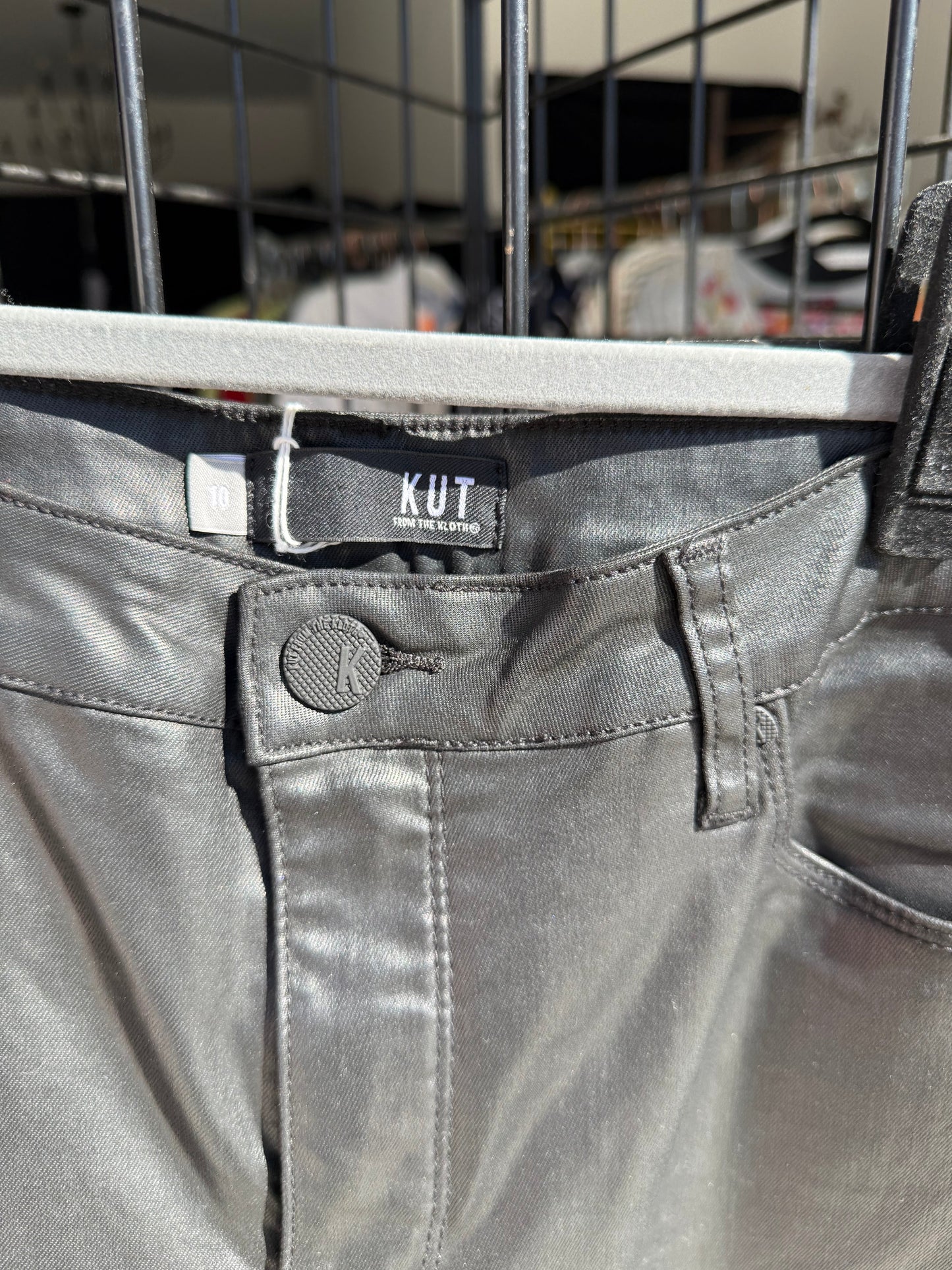 KUT from the Kloth Black Faux Leather Straight-Leg Pants – Luxury Consignment