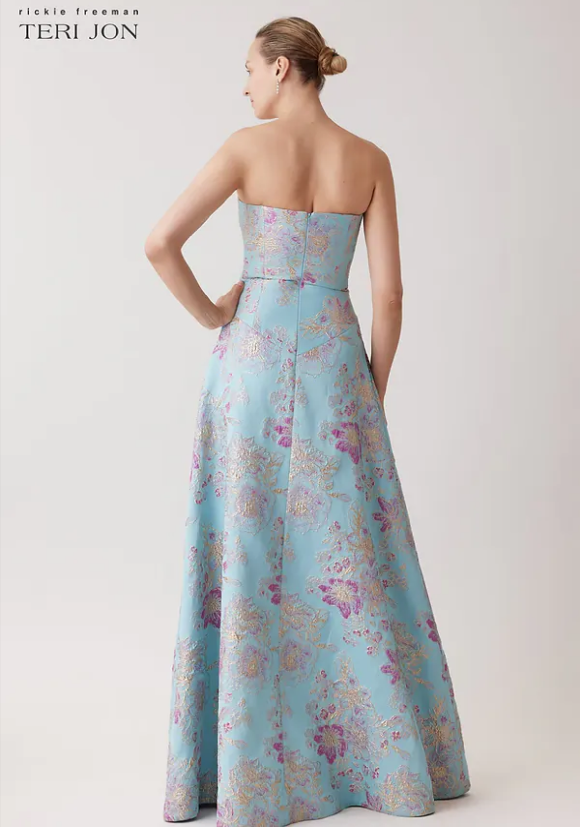 SLEEVELESS METALLIC MULTI JACQUARD GOWN