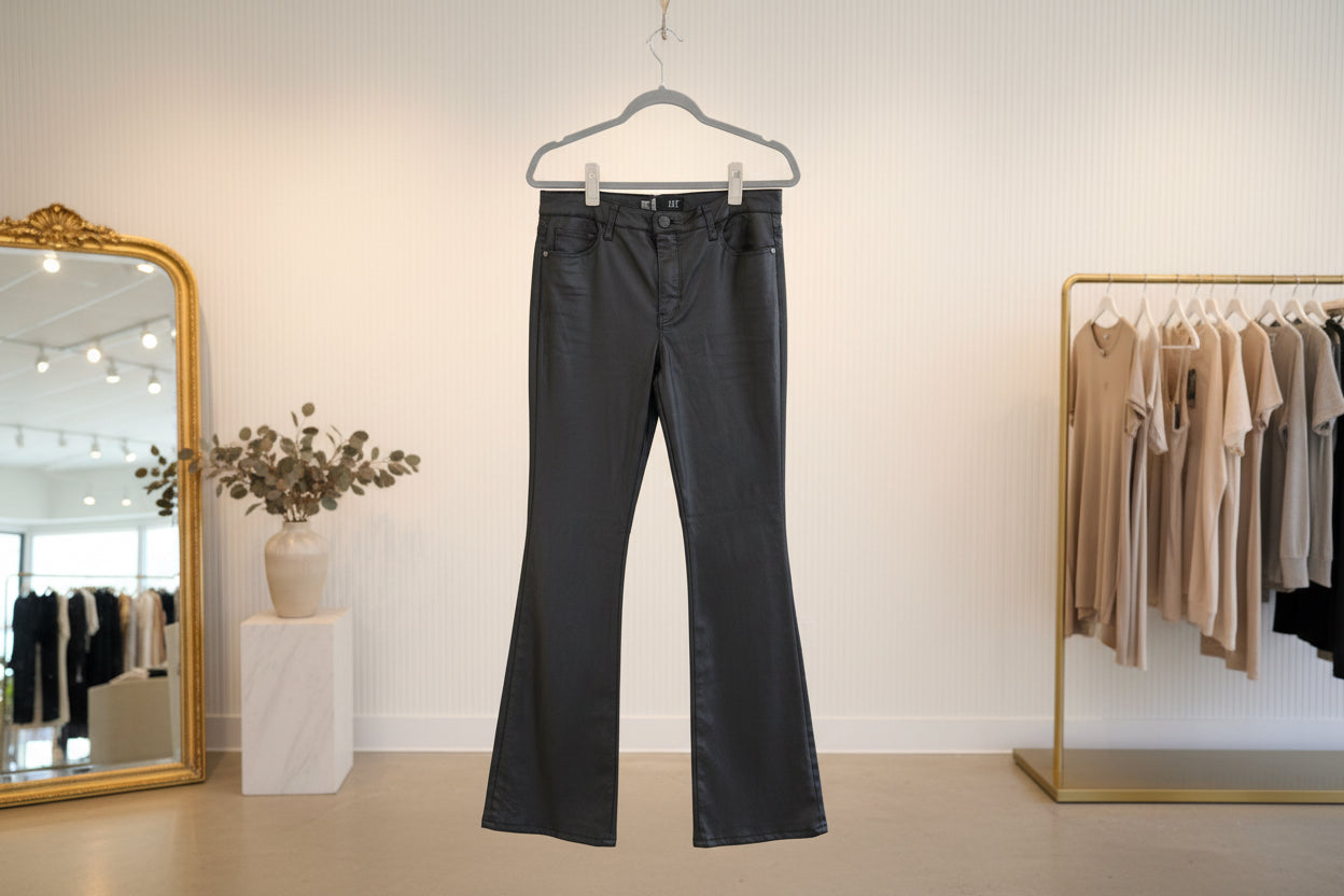 KUT from the Kloth Black Faux Leather Straight-Leg Pants – Luxury Consignment