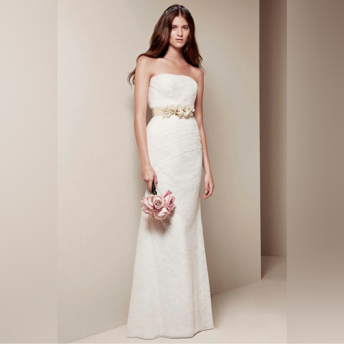 White by Vera Wang Lace Wedding Gown - Luxury Consignment