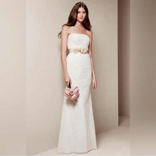 White by Vera Wang Lace Wedding Gown - Luxury Consignment