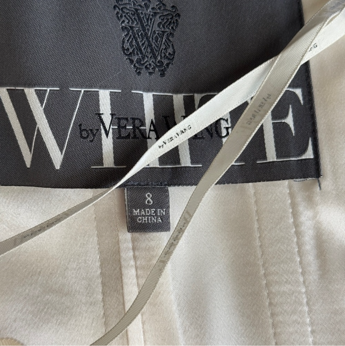 White by Vera Wang Lace Wedding Gown - Luxury Consignment