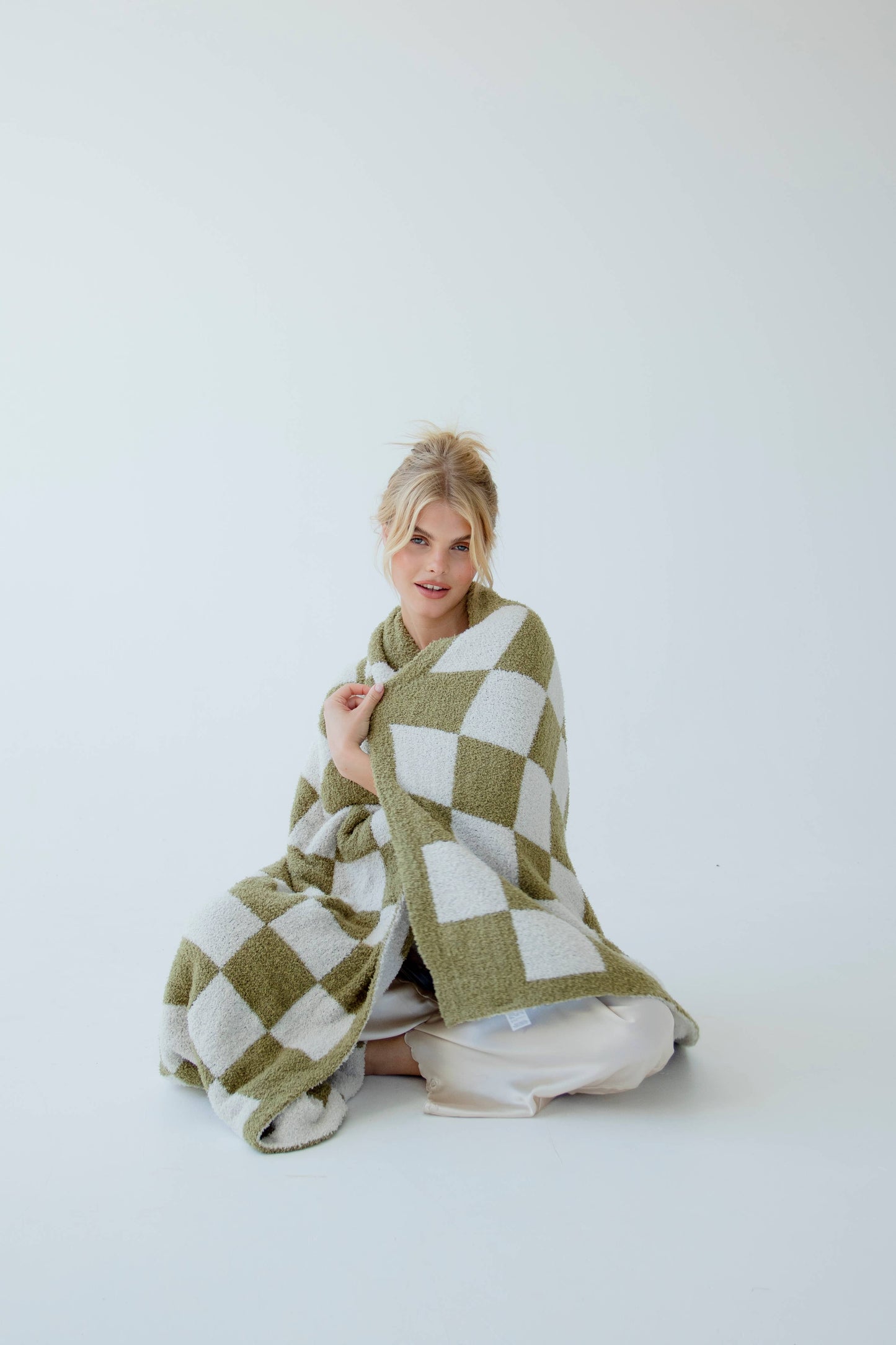 The Teddy Throw - 100% Recycled - Khaki Check
