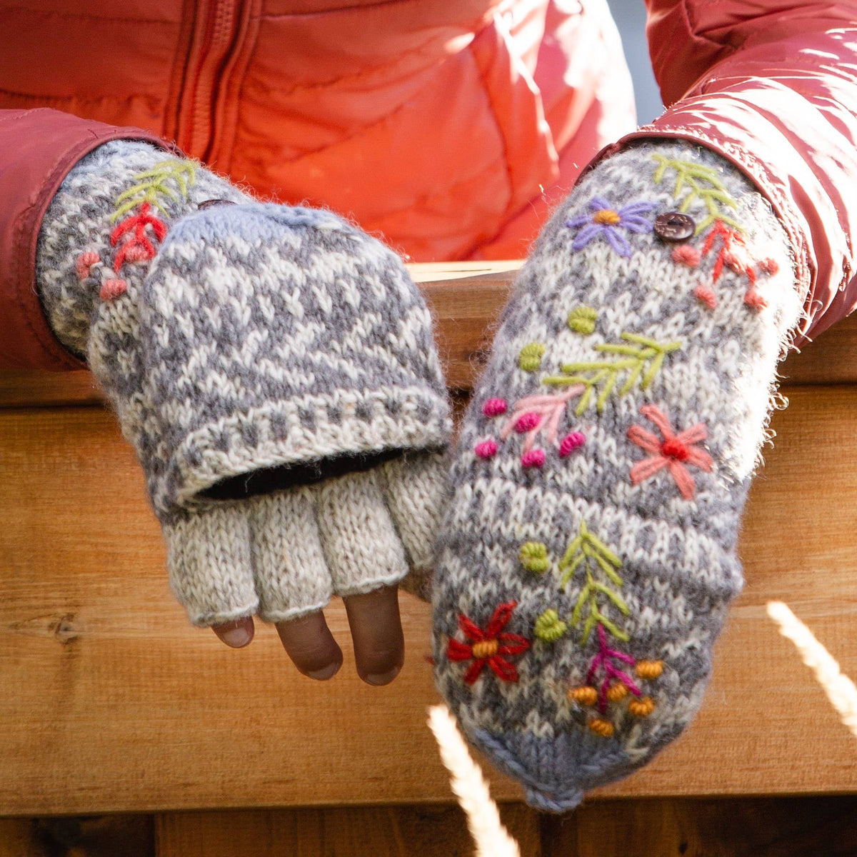 Sadie Wool Convertible Mittens with Embroidery