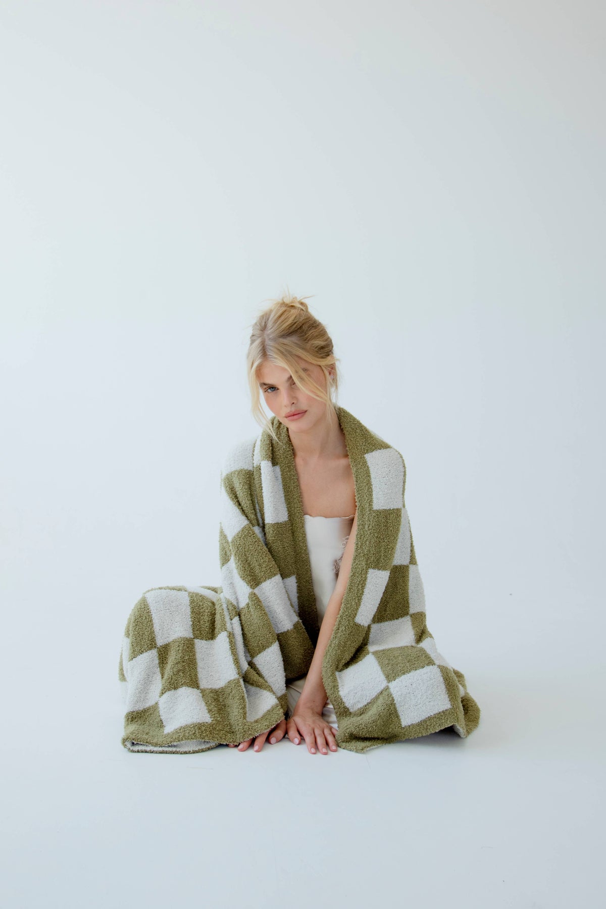 The Teddy Throw - 100% Recycled - Khaki Check