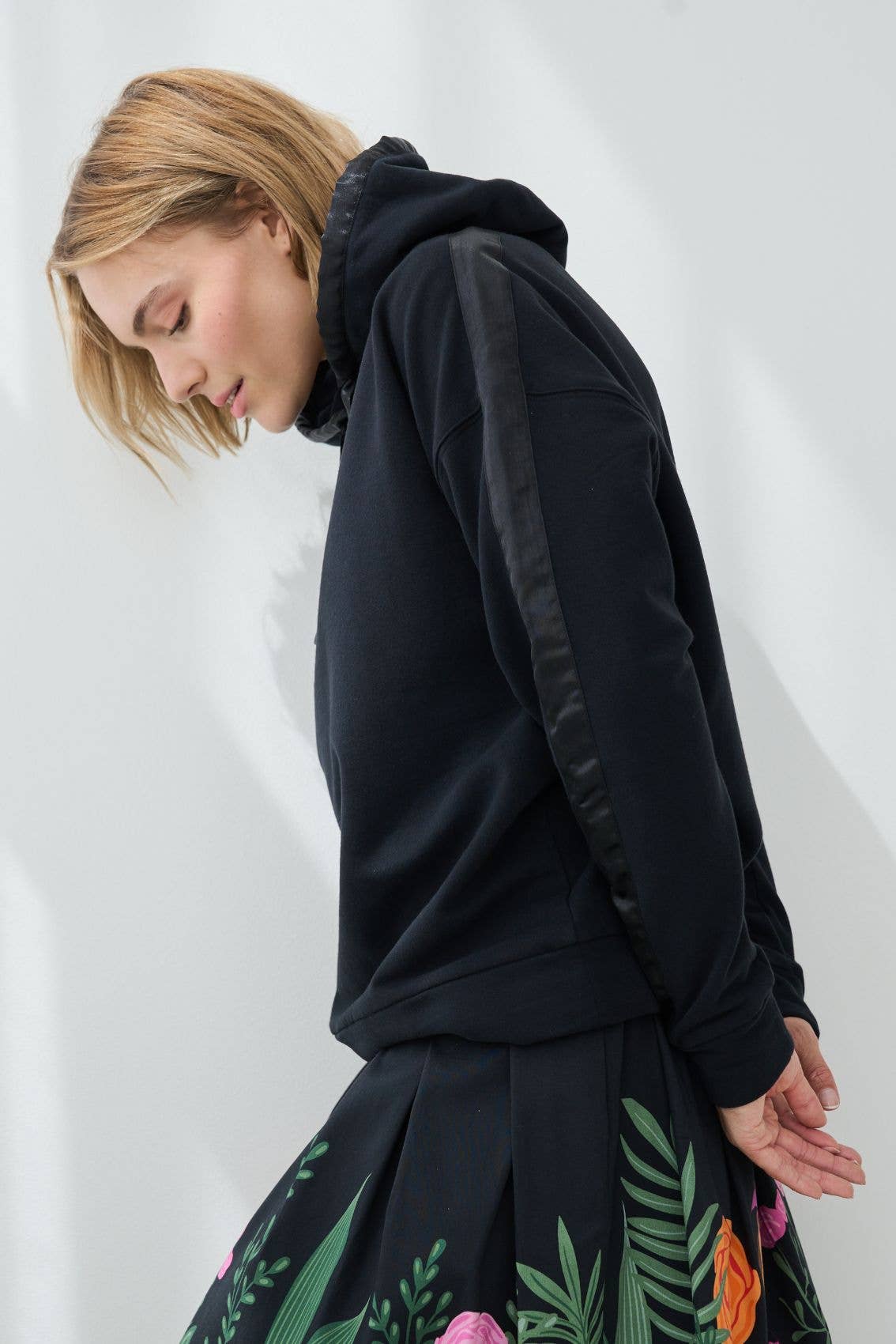Deluxe Hoodie Black