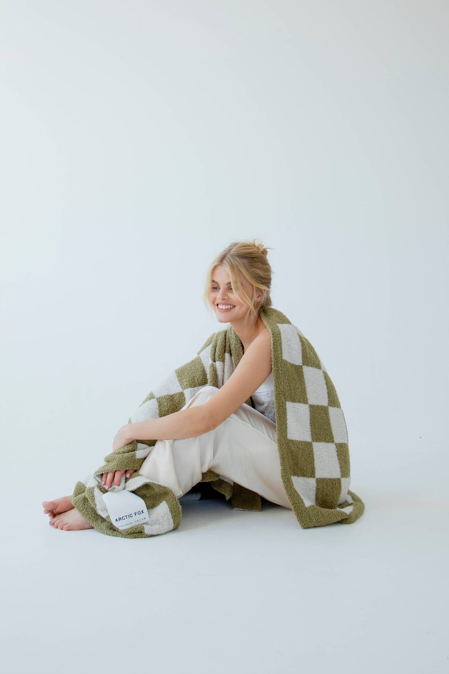 The Teddy Throw - 100% Recycled - Khaki Check