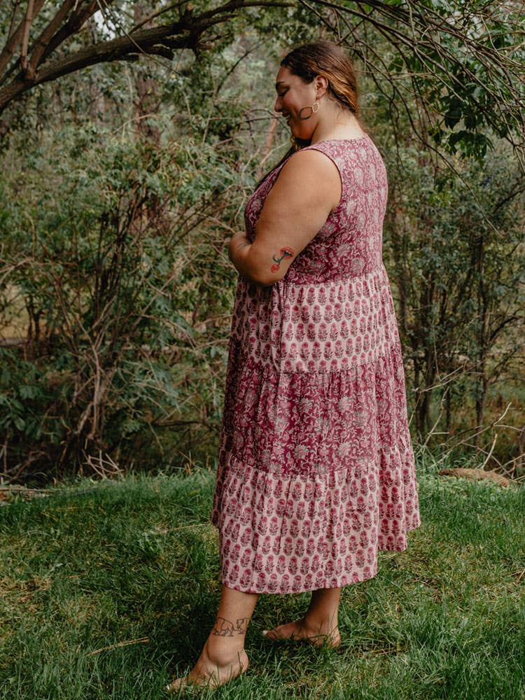 Thais Tiered Sleeveless Plus Size Dress Magenta Vine Floral